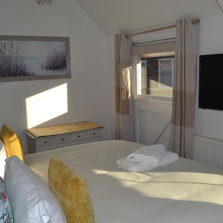Frinton Escapes - The Cottage Extérieur photo