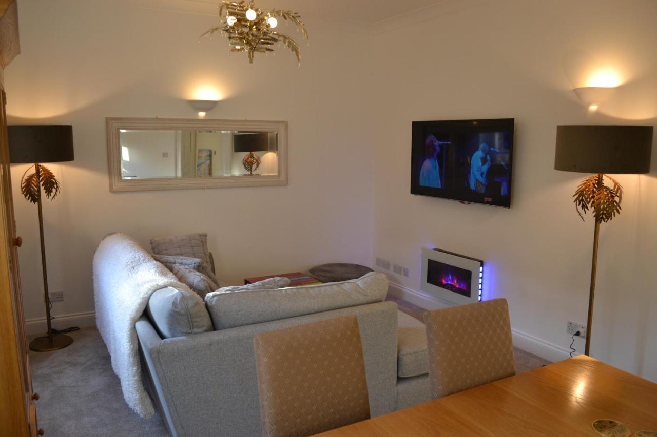 Frinton Escapes - The Cottage Extérieur photo